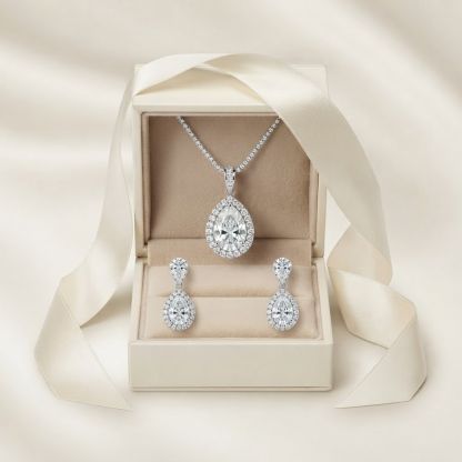 Aurum Vale Platinum Occasion Set gift packaging
