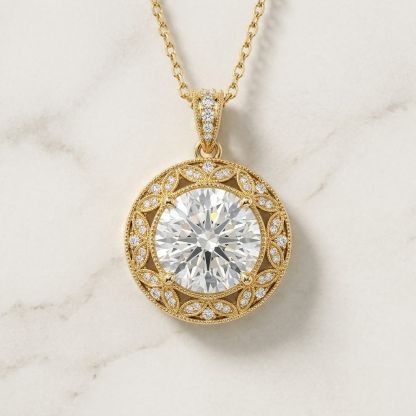 Aurum Vale Saanvi Diamond Pendant Heirloom front view