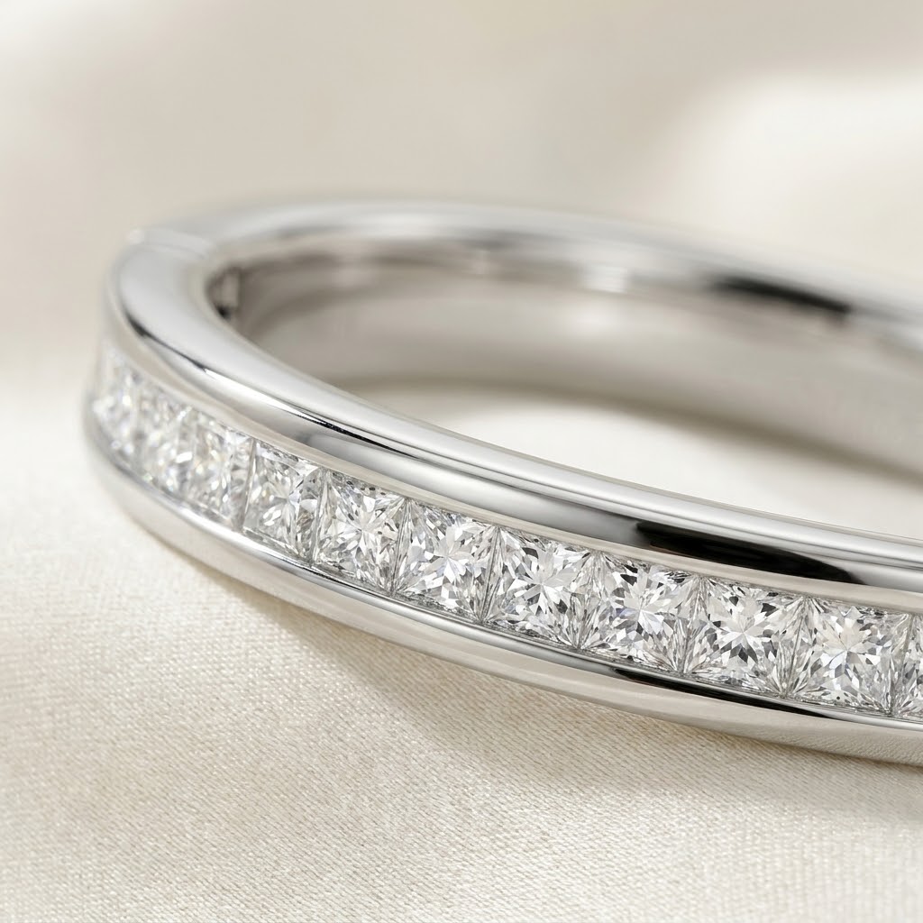 Aurum Vale Eleanora Princess-Cut Diamond Bangle - White Gold