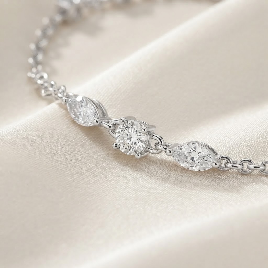 Aurum Vale Rhea Silver Anklet Signature